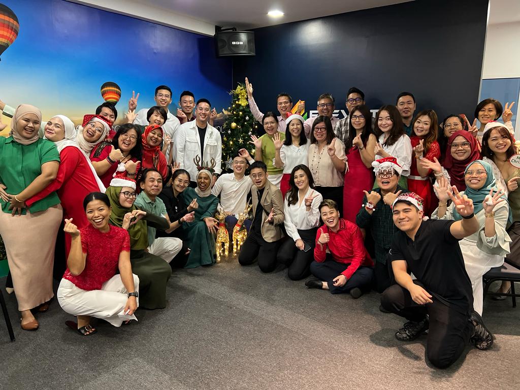 LIVE! Meet-X ft X’mas Potluck Party